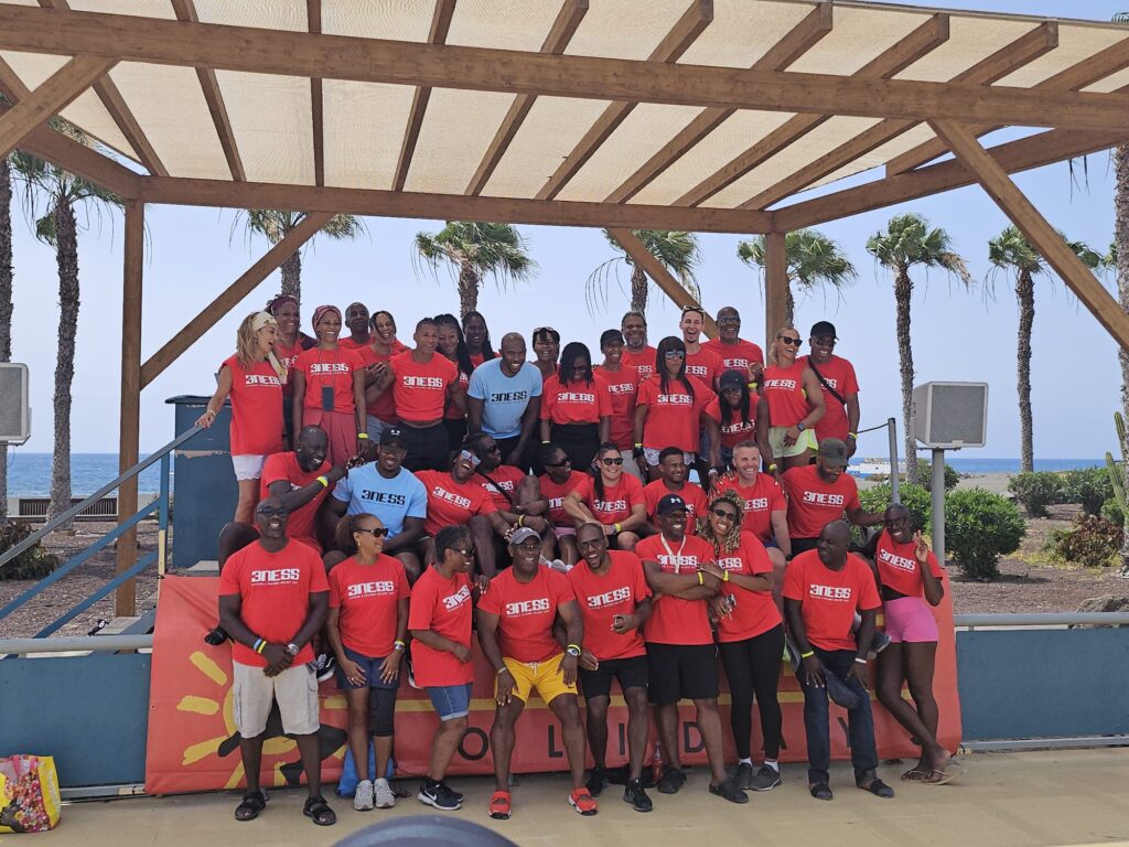 FitFever SALSAGO '25 team pose at Finale