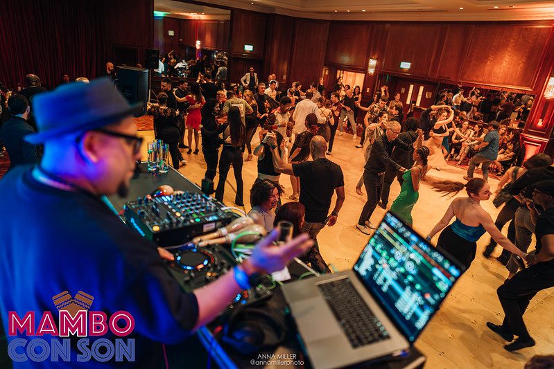 Mambo Con Son Social