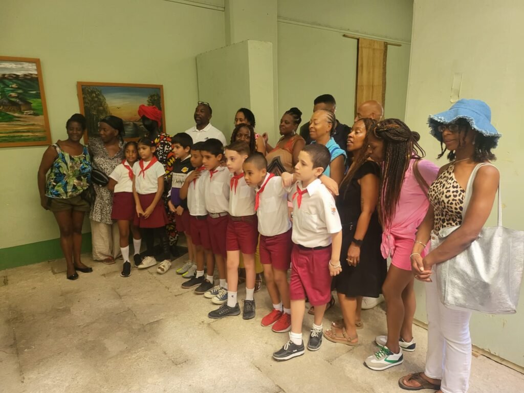 Travellers visit local school in Havana