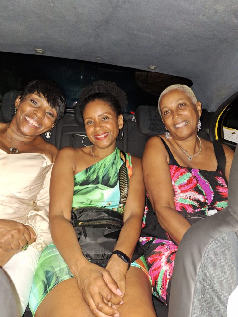 Annie, Barbara, & Leanne in the back of the taxi - Havana