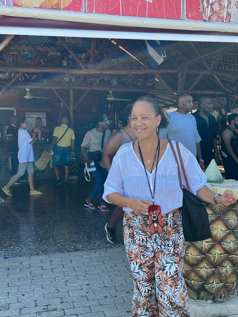 Jenni poses during transfer to Varadero from Havana