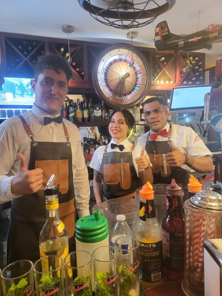 The Bar team - Havana