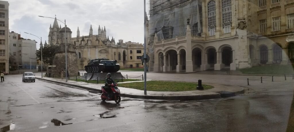 Revolutionary tank in Havana